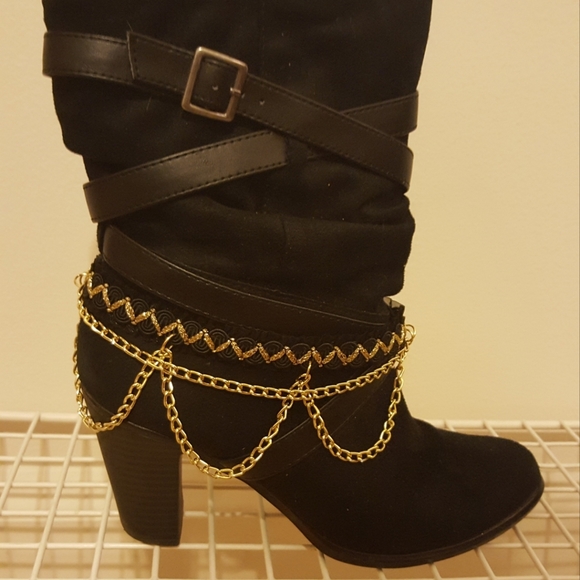Accessories - Velvet and Gold Chains Boot Bling
